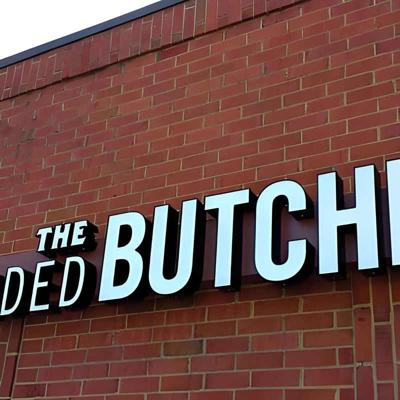 Reliable Outdoor Illuminated Lettering for Businesses Seeking Long-Lasting Solutions