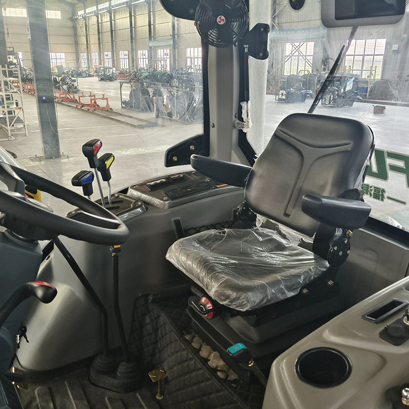 Multi Purpose Hot Sell Chinese Machine Agricultural Equipment Farm Wheel Tractor for Sale