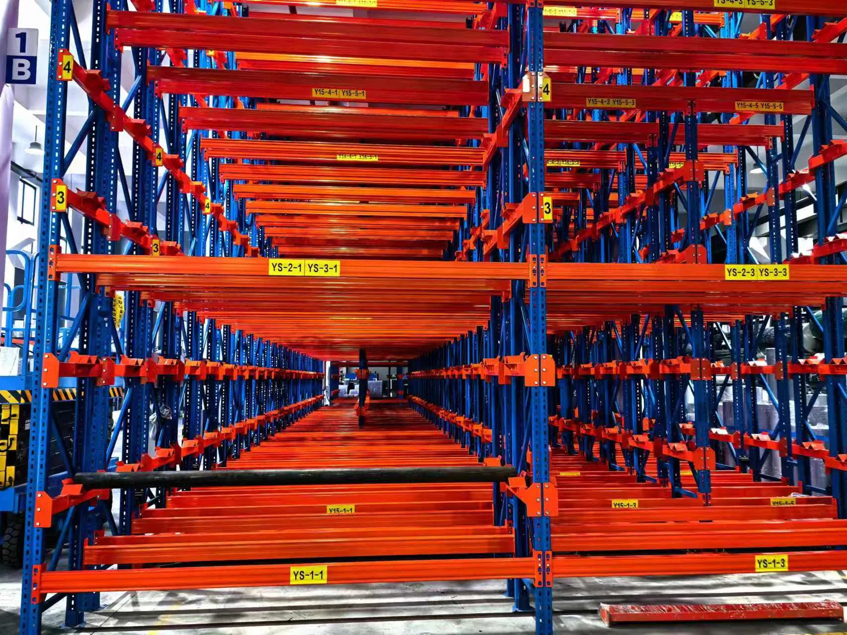 Factory Price Energy-Efficient High Capacity Safety Warehouse Storage Rack Electric Mobile Racking System by Jinhui Manufacture