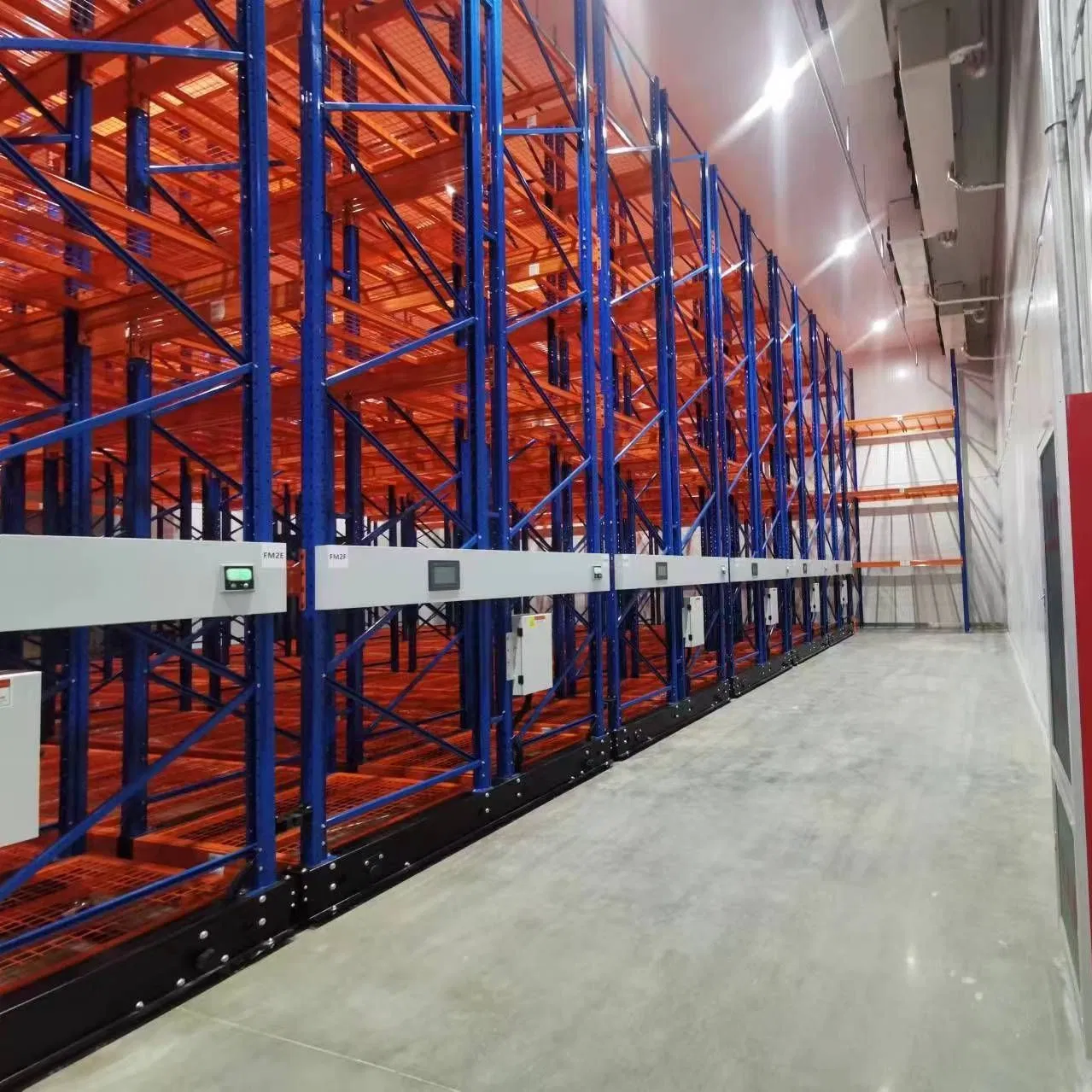 Factory Price Energy-Efficient High Capacity Safety Warehouse Storage Rack Electric Mobile Racking System by Jinhui Manufacture