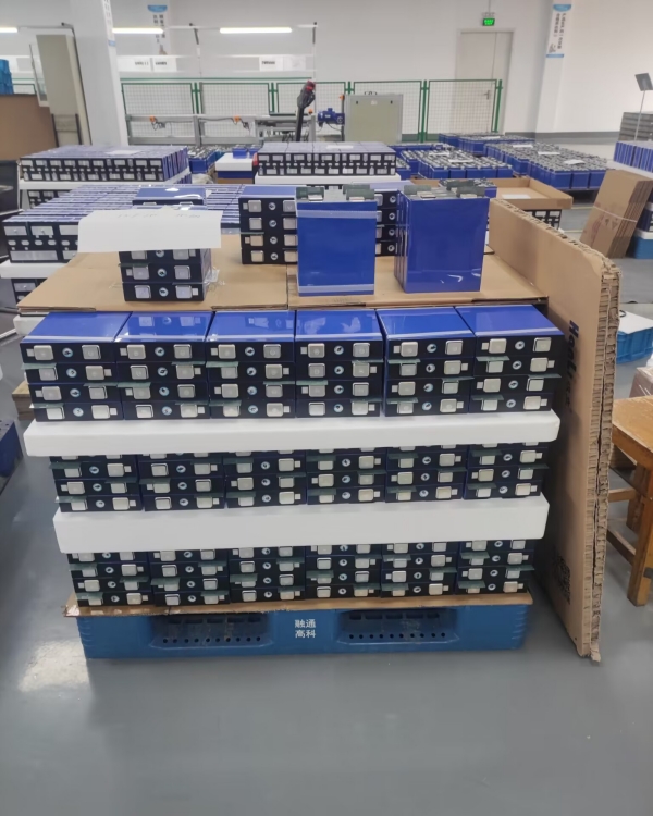 LiFePO4 Battery Pack Production