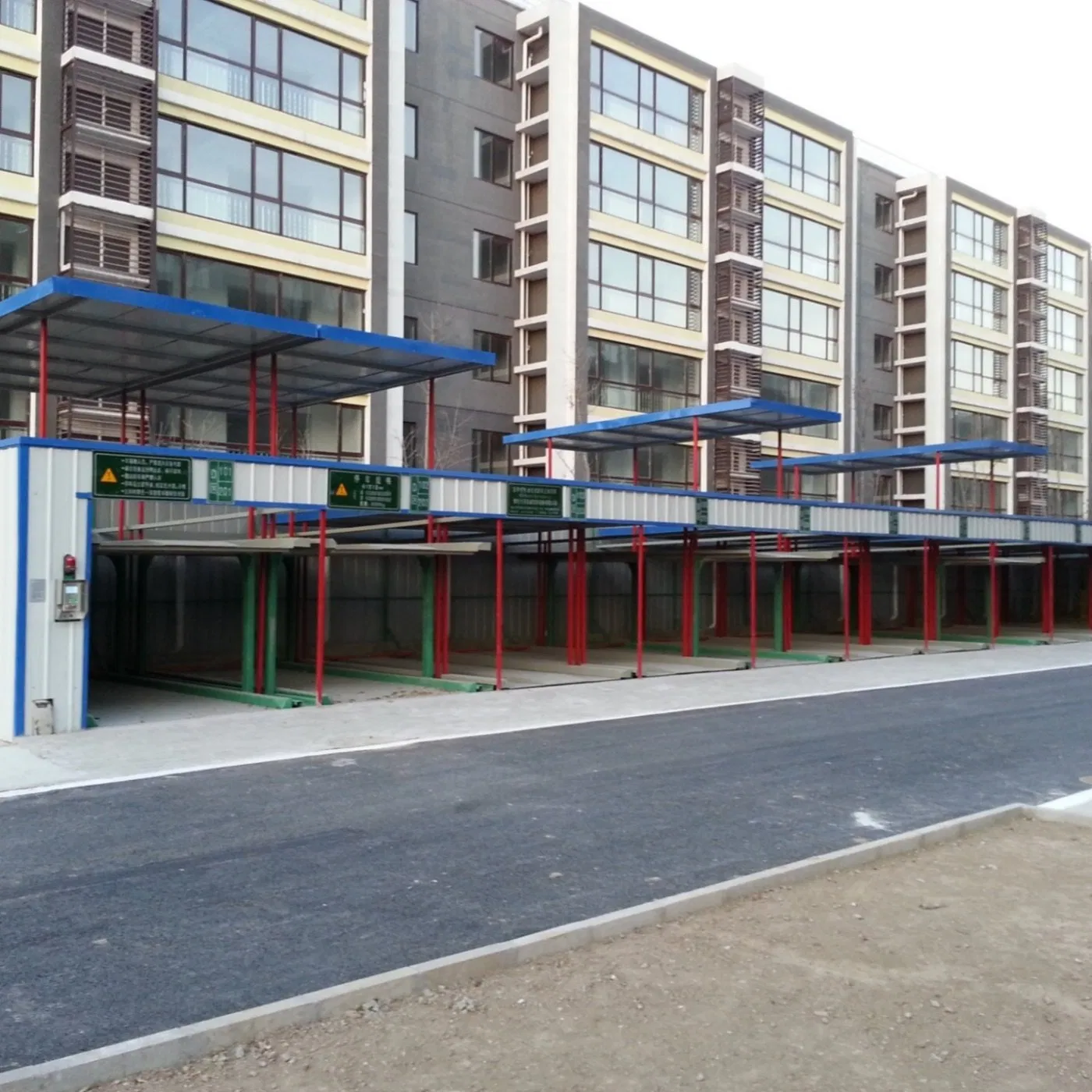 Smart Four Post Parking Solution with Real Time Monitoring and Predictive Maintenance