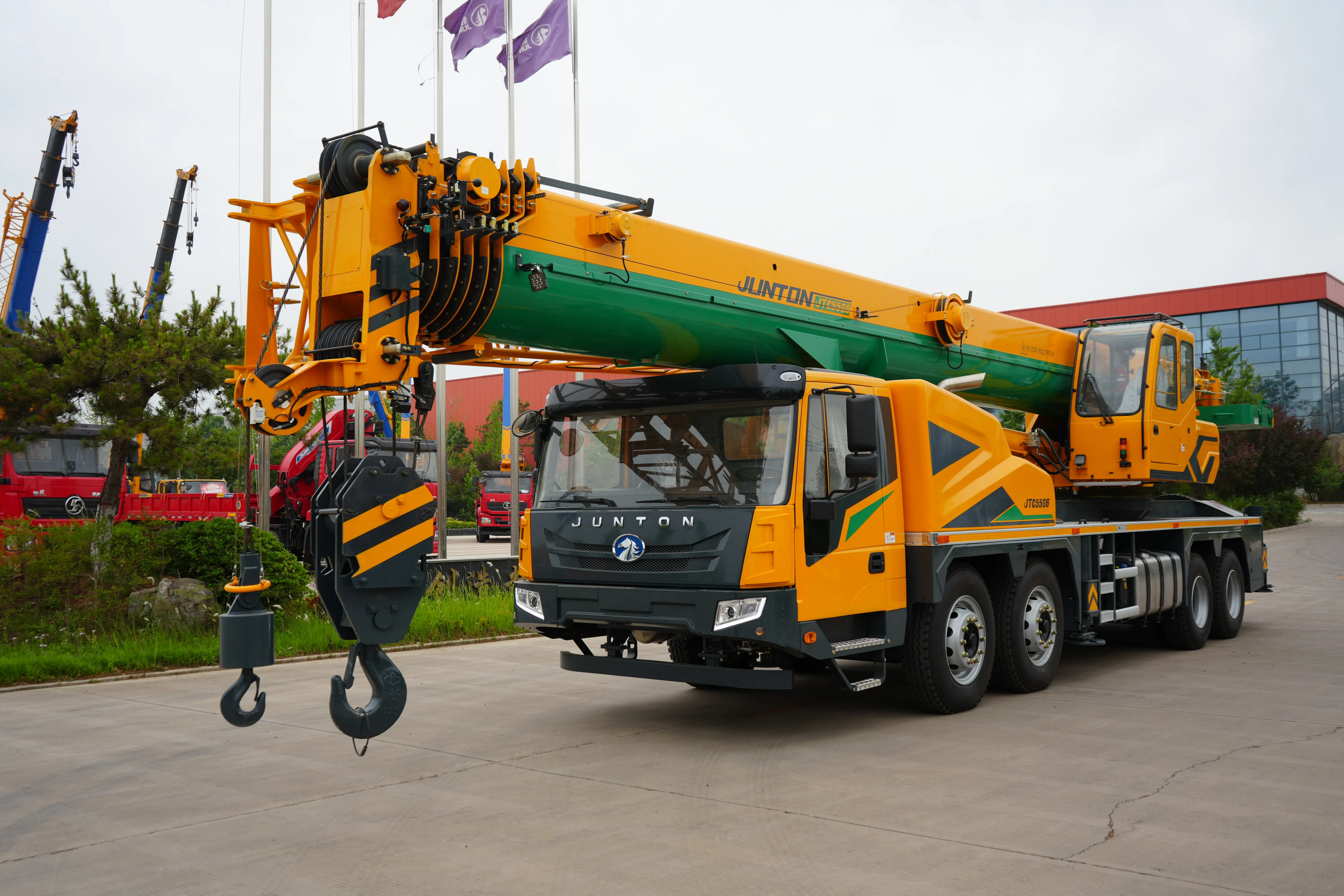 Heavy-Duty Truck Crane: Essential Lifting Solution for Construction