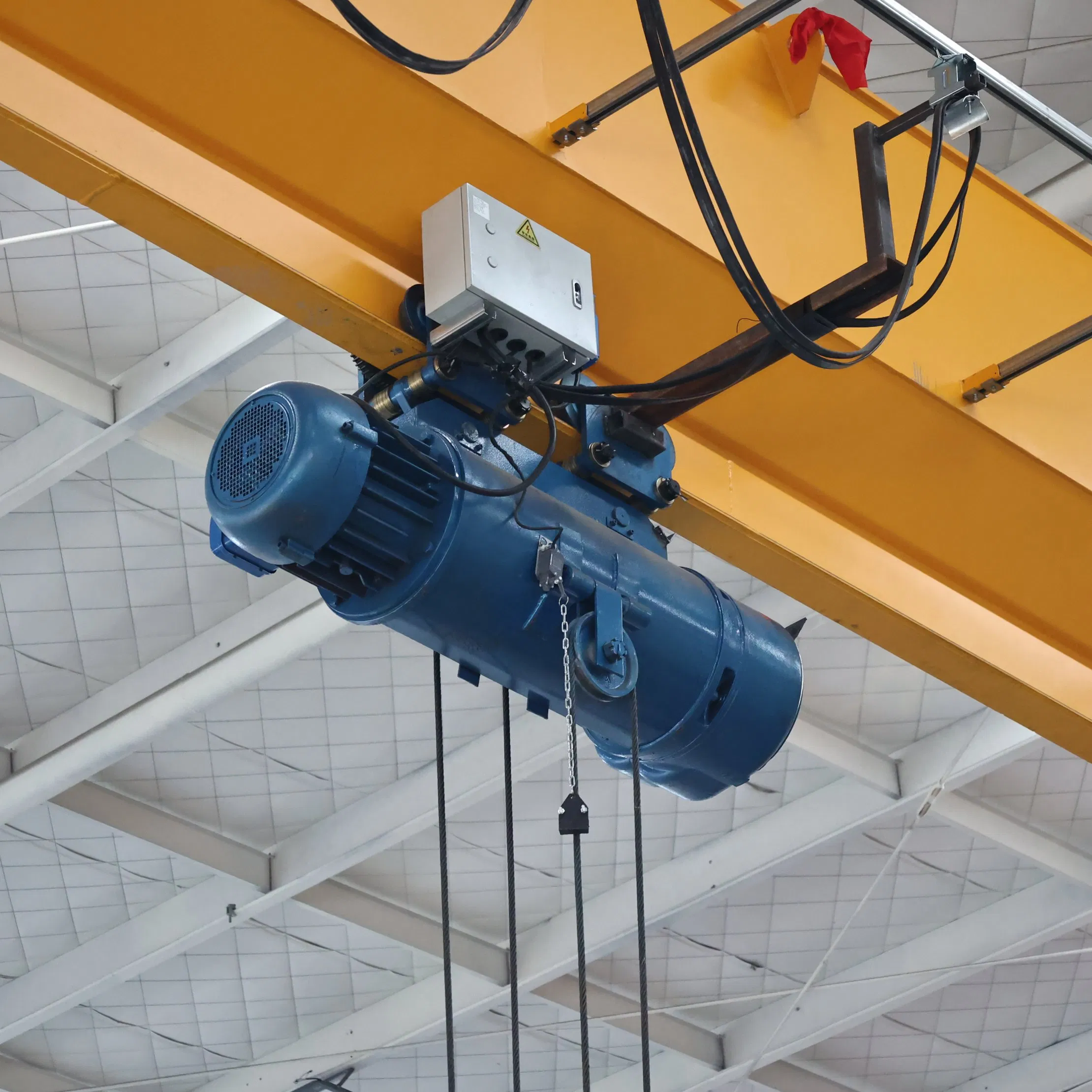 Fabricado En China Price Compact Mini L Type Single Girder Gantry Crane Portal Crane for Construction Site and Lifting Tasks 5/10/15/20/25/30t