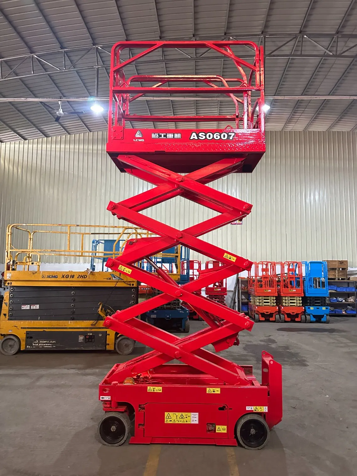 Automatic Lifting Self-Propelled Electric-Hydraulic Scissor-Type Hoisting Equipment