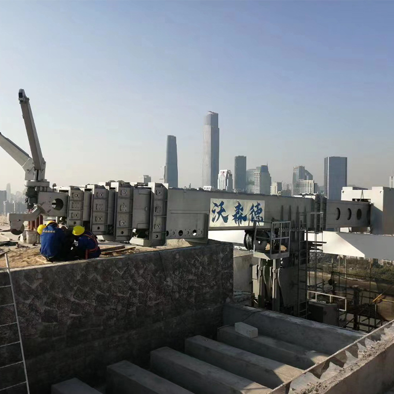 Telescopic Boom/Worthy Building Maintenance System Window Cleaning for High Rise Roof Track