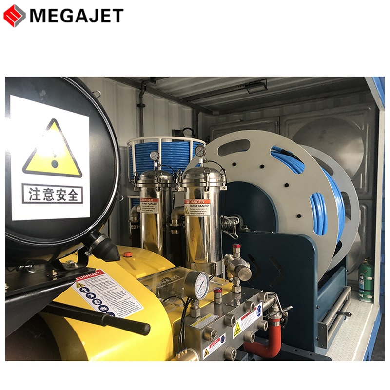 UHP High Pressure Water Jet Machine for Facilities Maintenance Cleaning