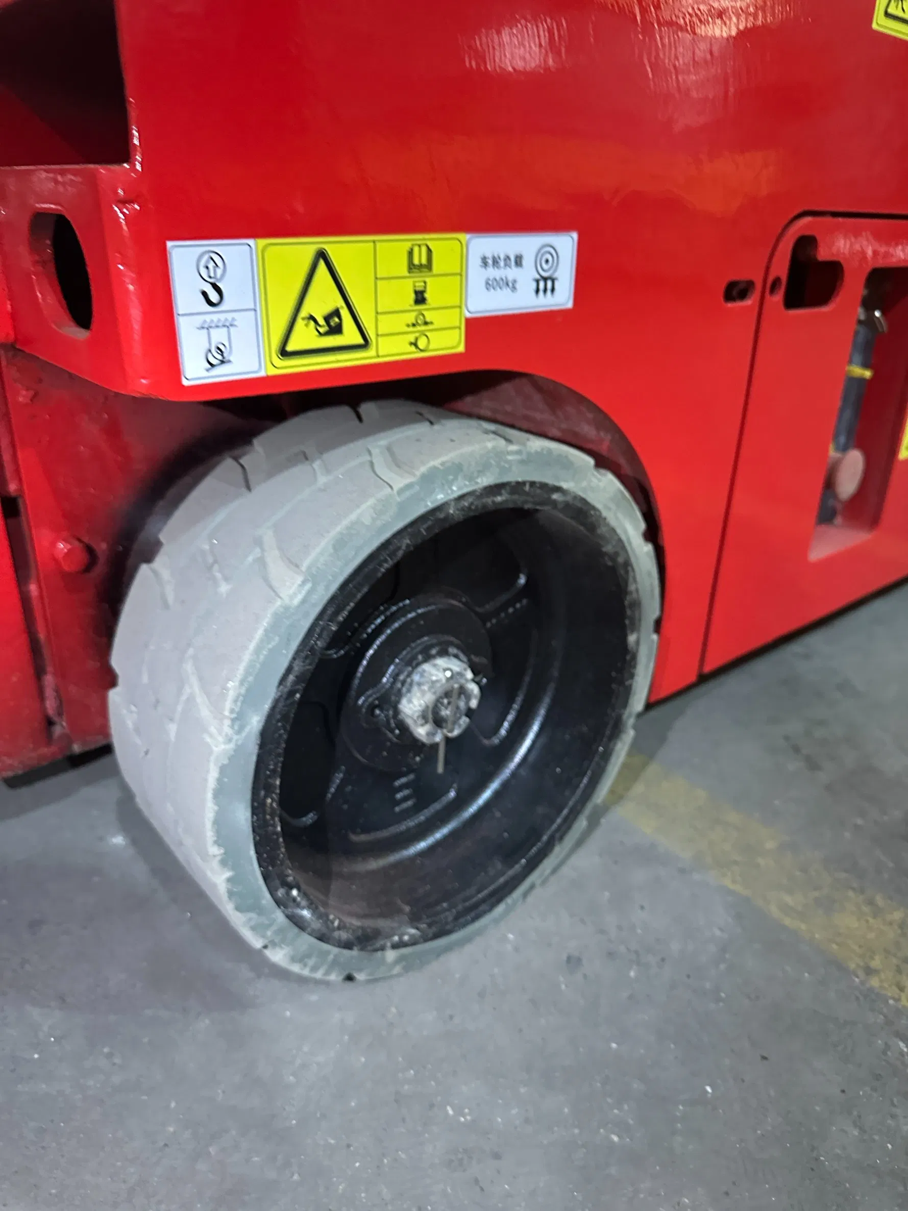 Automatic Lifting Self-Propelled Electric-Hydraulic Scissor-Type Hoisting Equipment