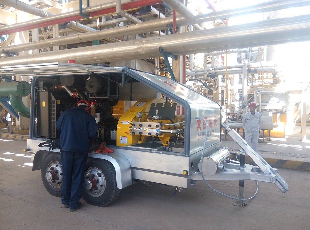 UHP High Pressure Water Cleaning Machine for Facilities Maintenance Cleaning