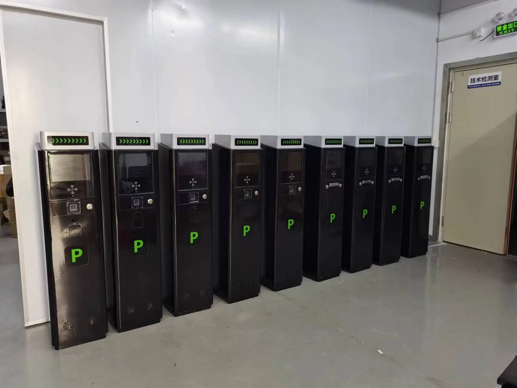 Smart Electric Gate Control System for Secure Parking Access