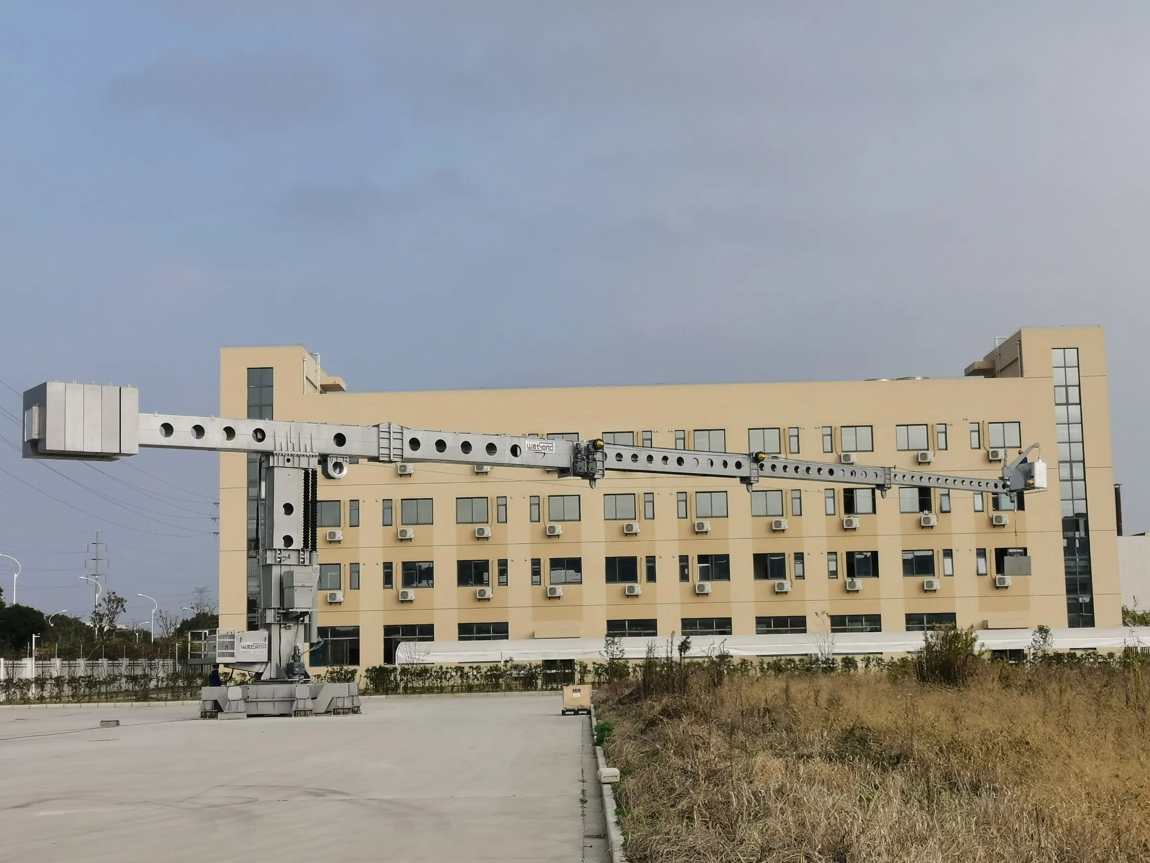 Telescopic Boom /Safe and Efficient Building Maintenance System System for Window Cleaning