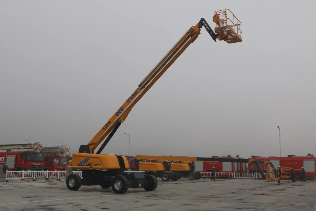 XCMG 30m Mobile Elevated Aerial Work Platform Xgs34 Used Self-Propelled Telescopic Boom Lift for Sale