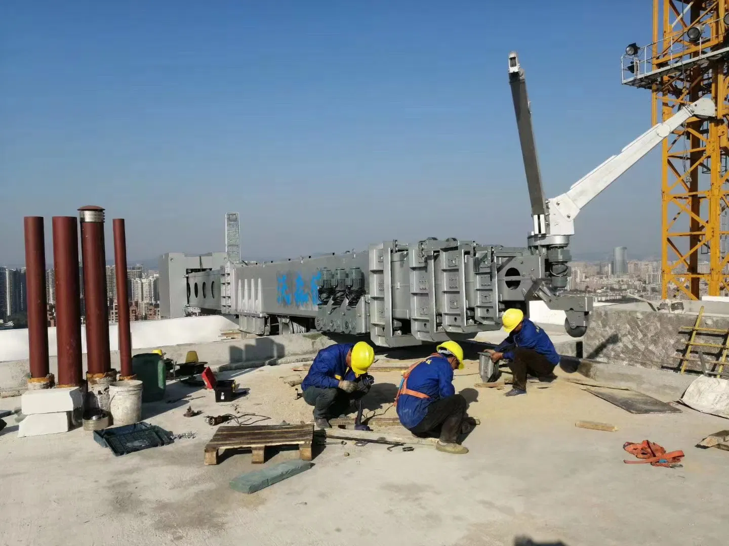 Telescopic Boom /Safe and Efficient Building Maintenance System System for Window Cleaning