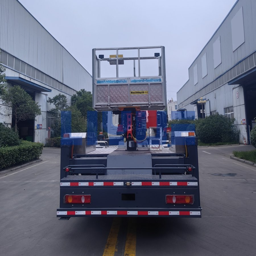 Self-Propelled Electric Lift Aerial Work Platform 18m for Warehouse Maintenance &amp; Construction