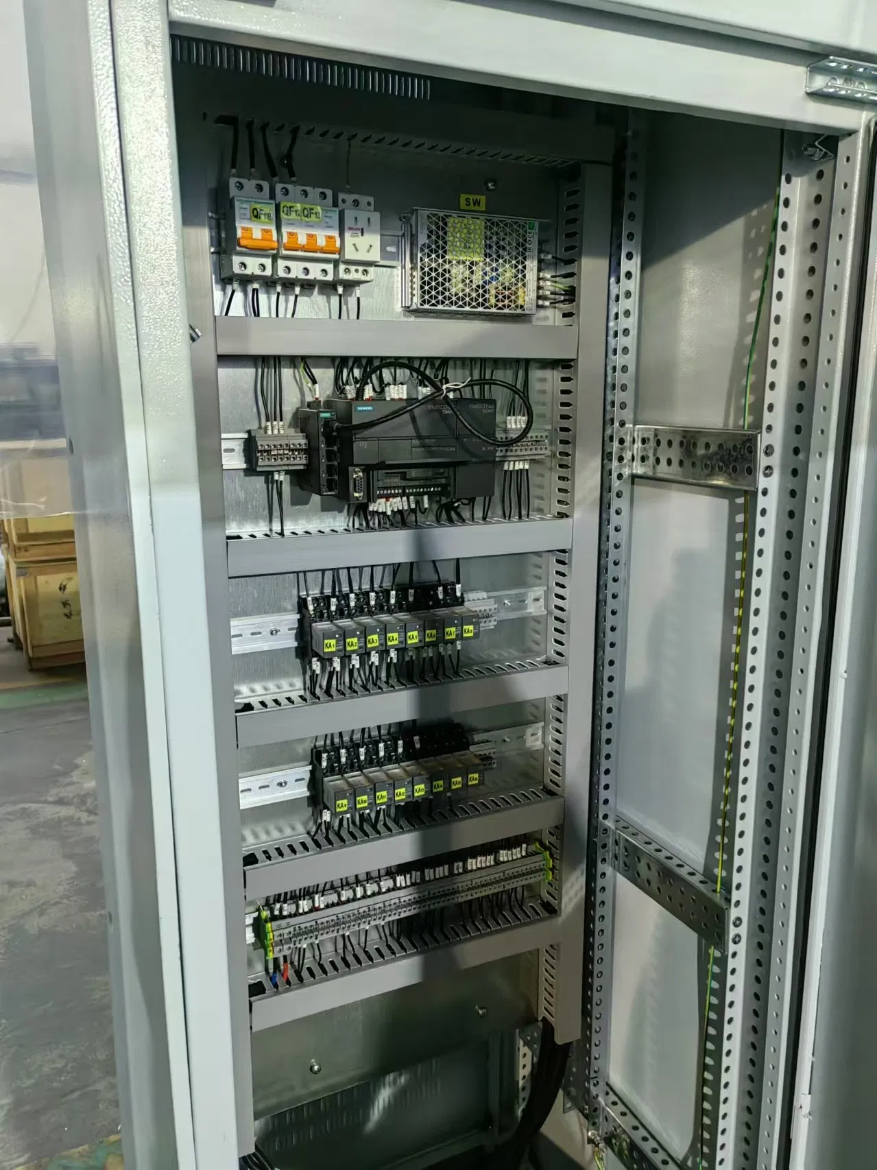 Easy Open Maintenance Hatches Industrial Granulation Machine for Resin Processing Facilities