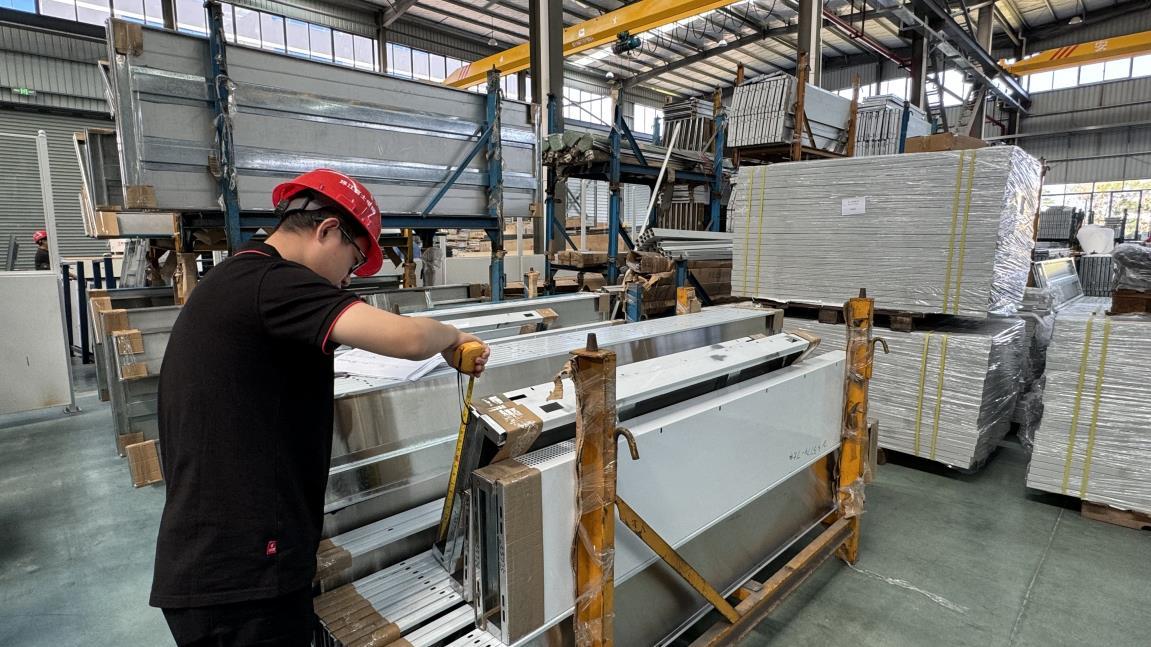 DHI Lift quality control inspection — first-stage QC check of elevator components