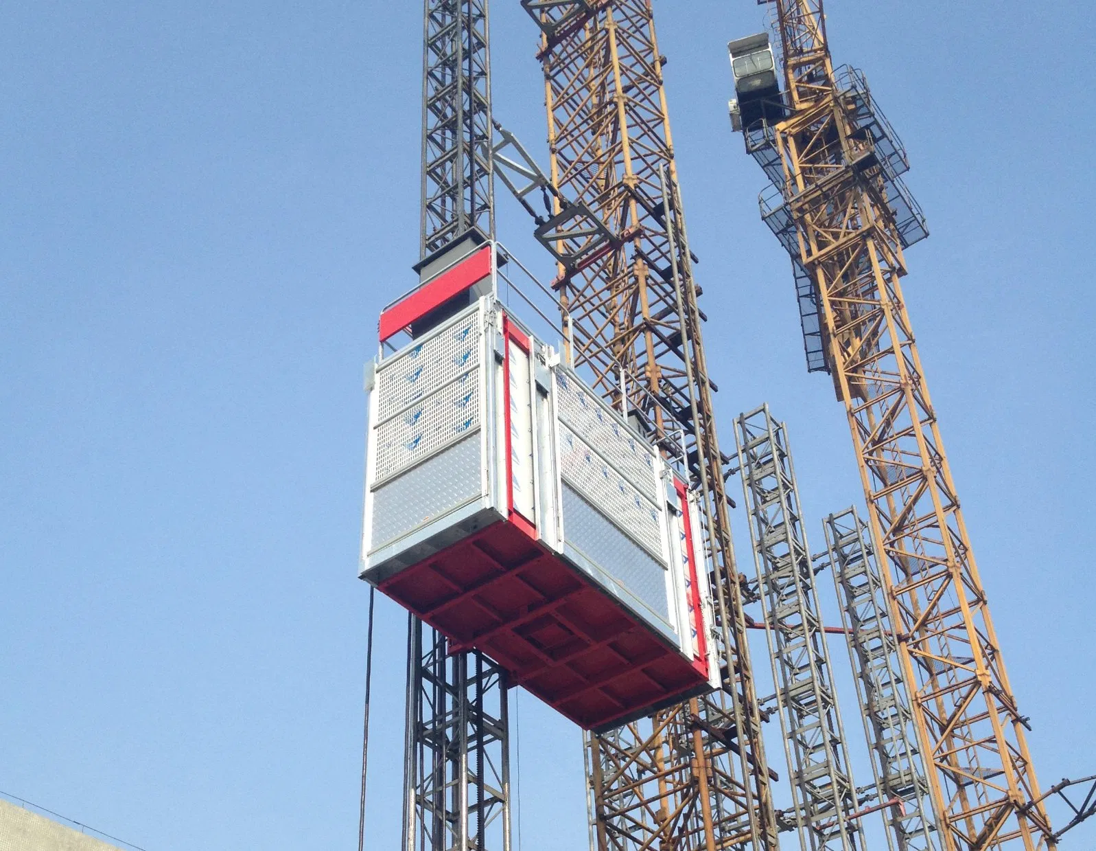 CE Approval Anka Construction Elevator for Builder Hoist Elevator