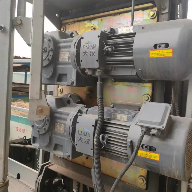 Construction Hoist Detail 7