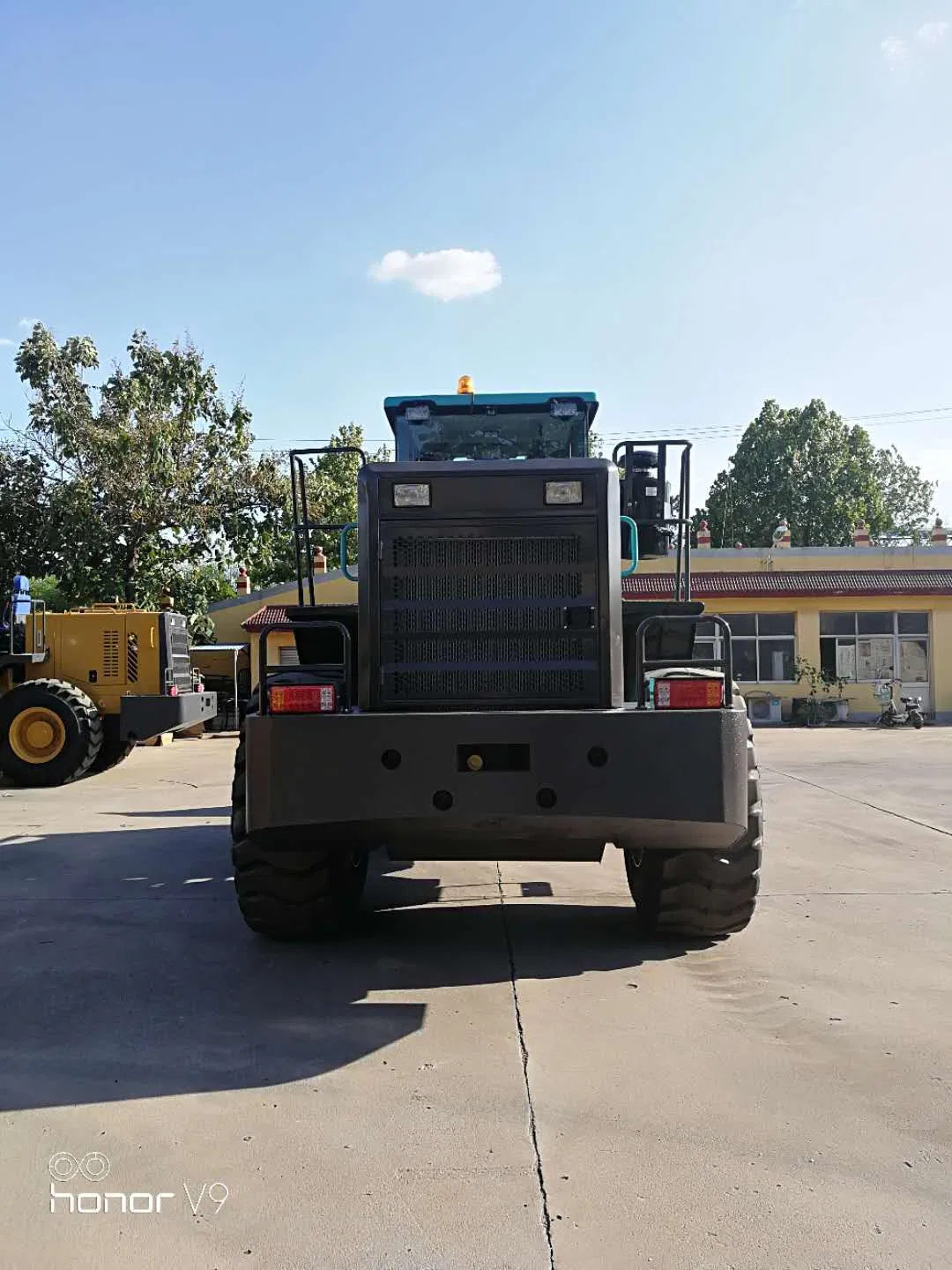 Agricultural Machine Lq956 China Manufacture Wheel Loader with Rated Load 5t with Weichai/Cummins Engine with Standard Bucket