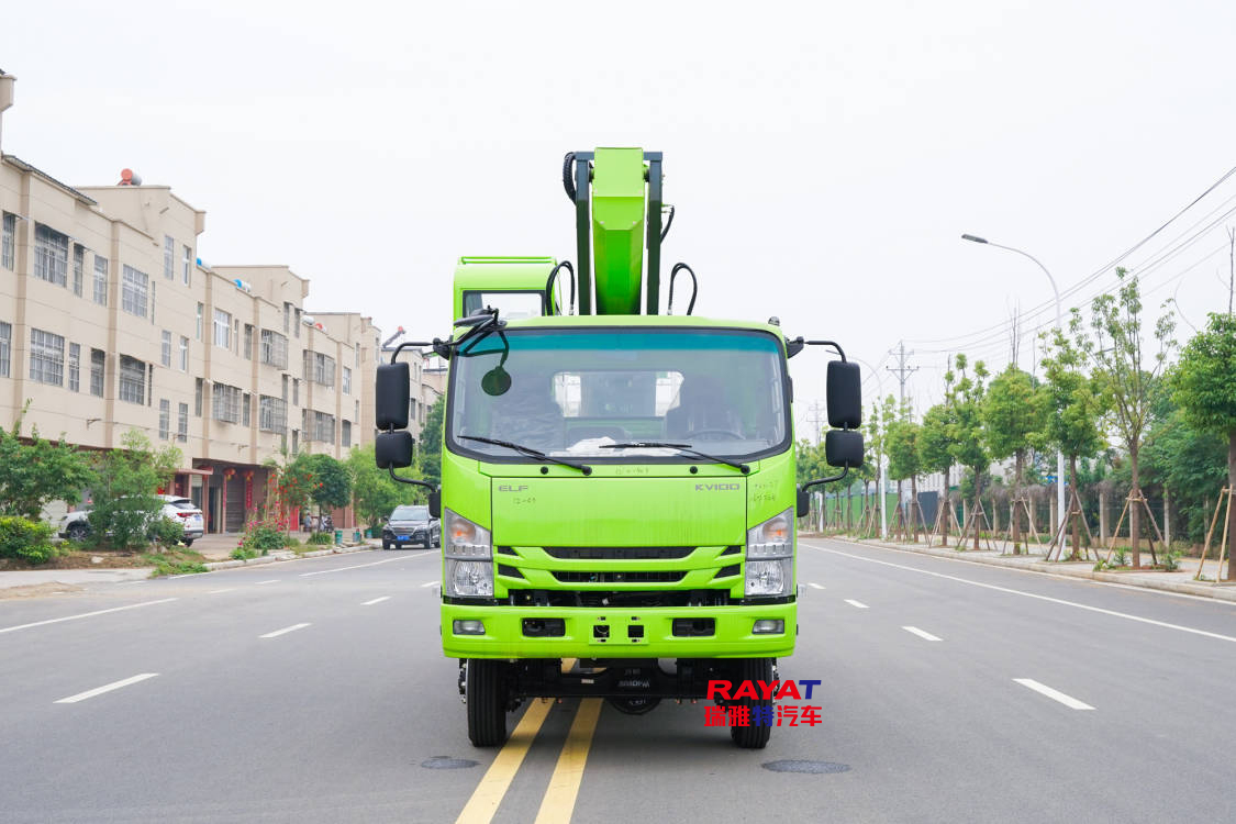 Isuzu 33m Diesel Fuel Manual Transmission Aerial Work Platform Lift Truck for Municipal Maintenance