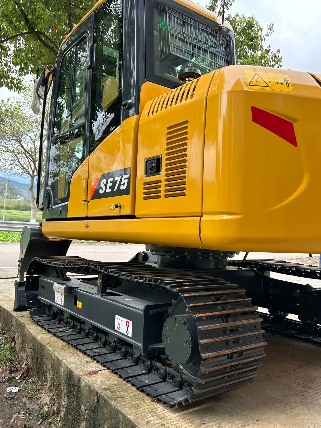 Seamless Operation with The Se75-10's Innovative Control System