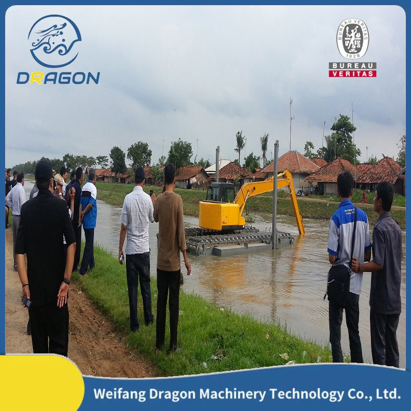 Dredging Equipment Machine Amphibious Excavator Amphibious Multi-Function Dredger 15000 Kg Dredging Equipment