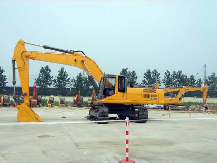 XE300E Excavator View 2