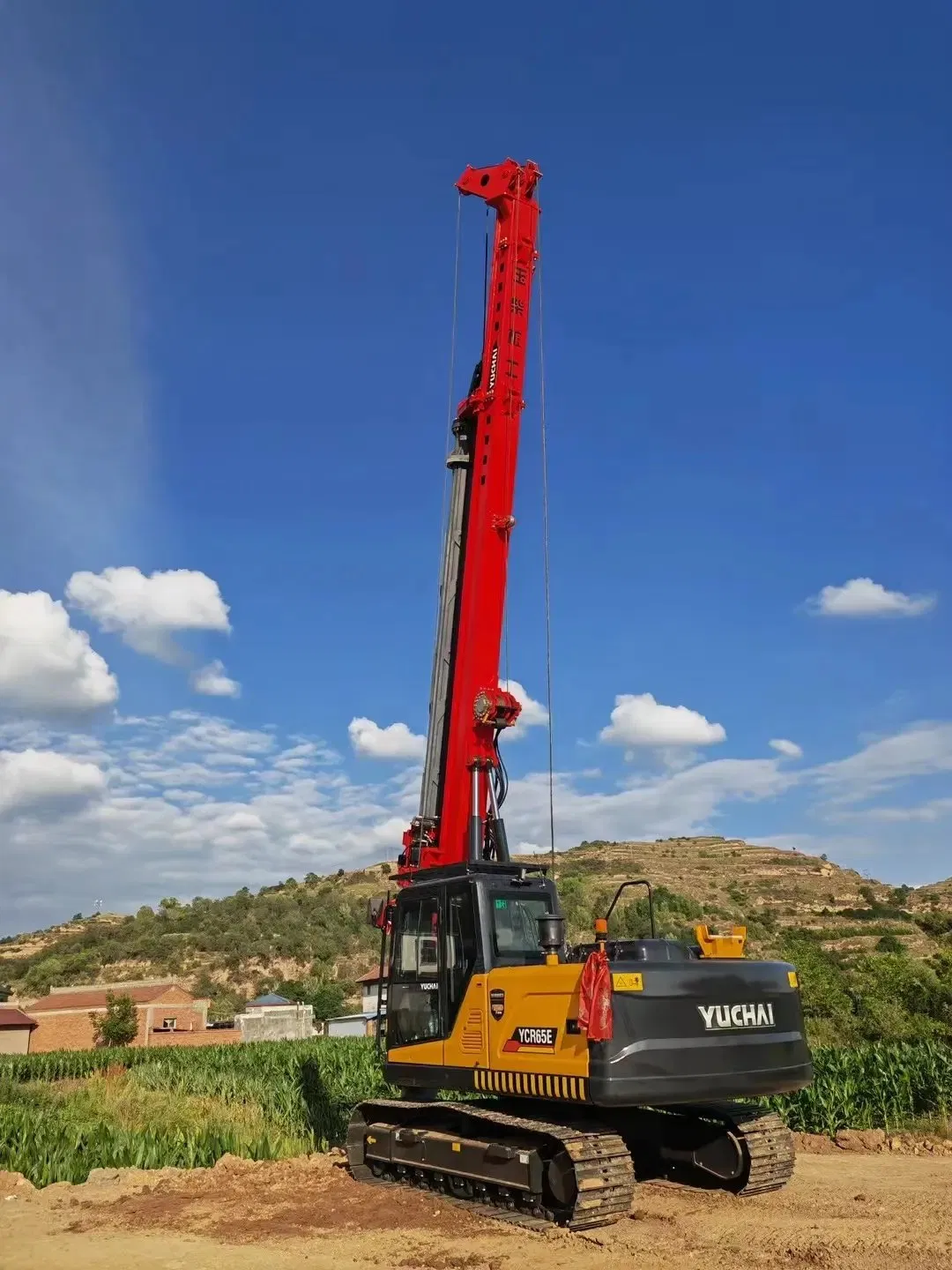 Efficient Ycr90 Small Piling Machine Ideal for Urban Construction and Limited Access Sites