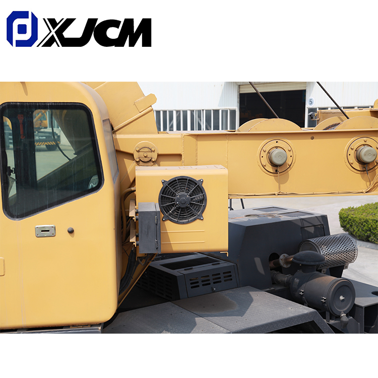 Construction Lifting Equipment with 4 Wheel Steering