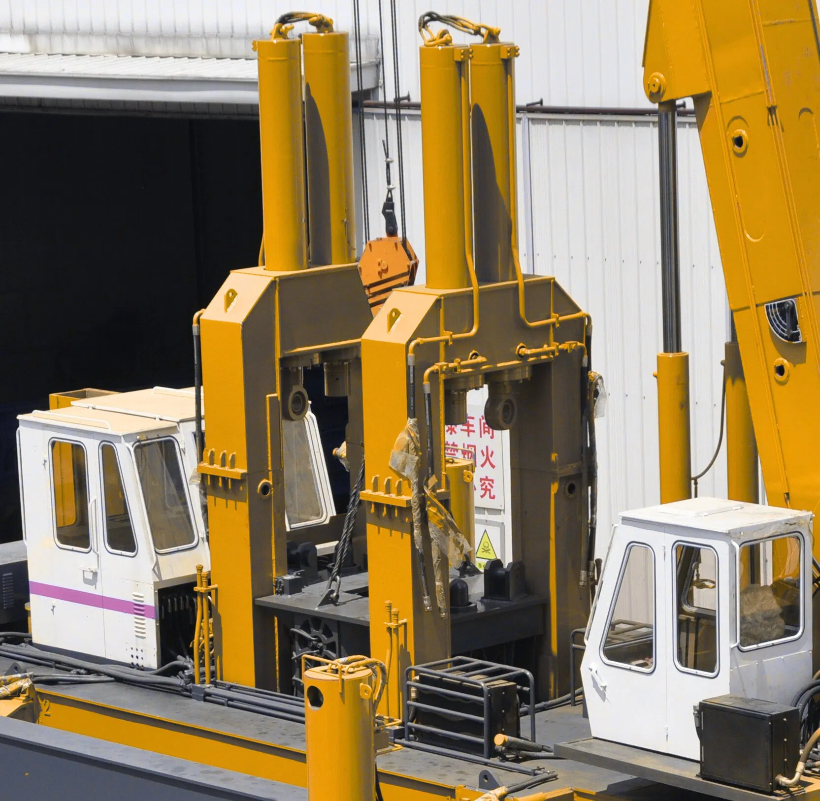 Zyc150ton High-Pressure Hydraulic Piling Rig for Urban Construction Hydraulic Static Pile Driving Machine