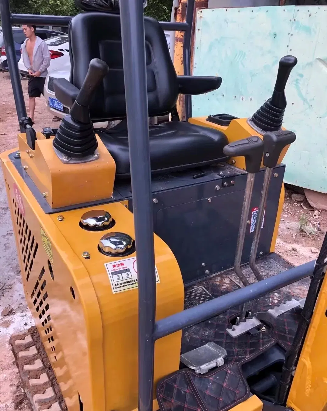 Advanced GPS Grade Control System for 30 Ton Excavation