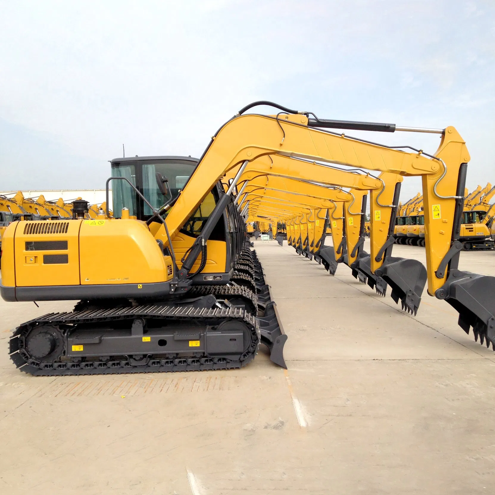 Earthmoving Machine 7ton 7t 7.5t 7.5 Ton Mini Excavator Small Excavator Crawler Excavator Xe75D Construction Machinery