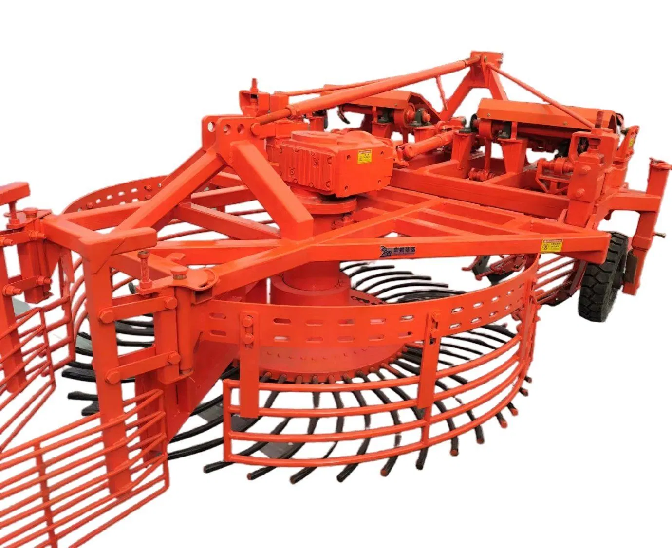 High-Efficiency 6 Row Agricultural Harvesting Machine with Plow Blade