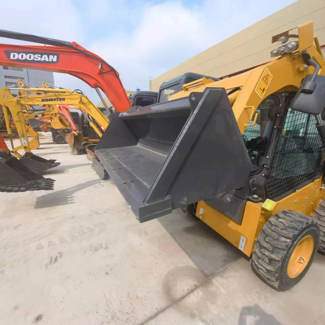 Wholesale Prices of Used Small Loaders Cat 246D and Agricultural Machinery with EPA and CE for Sale in Japan