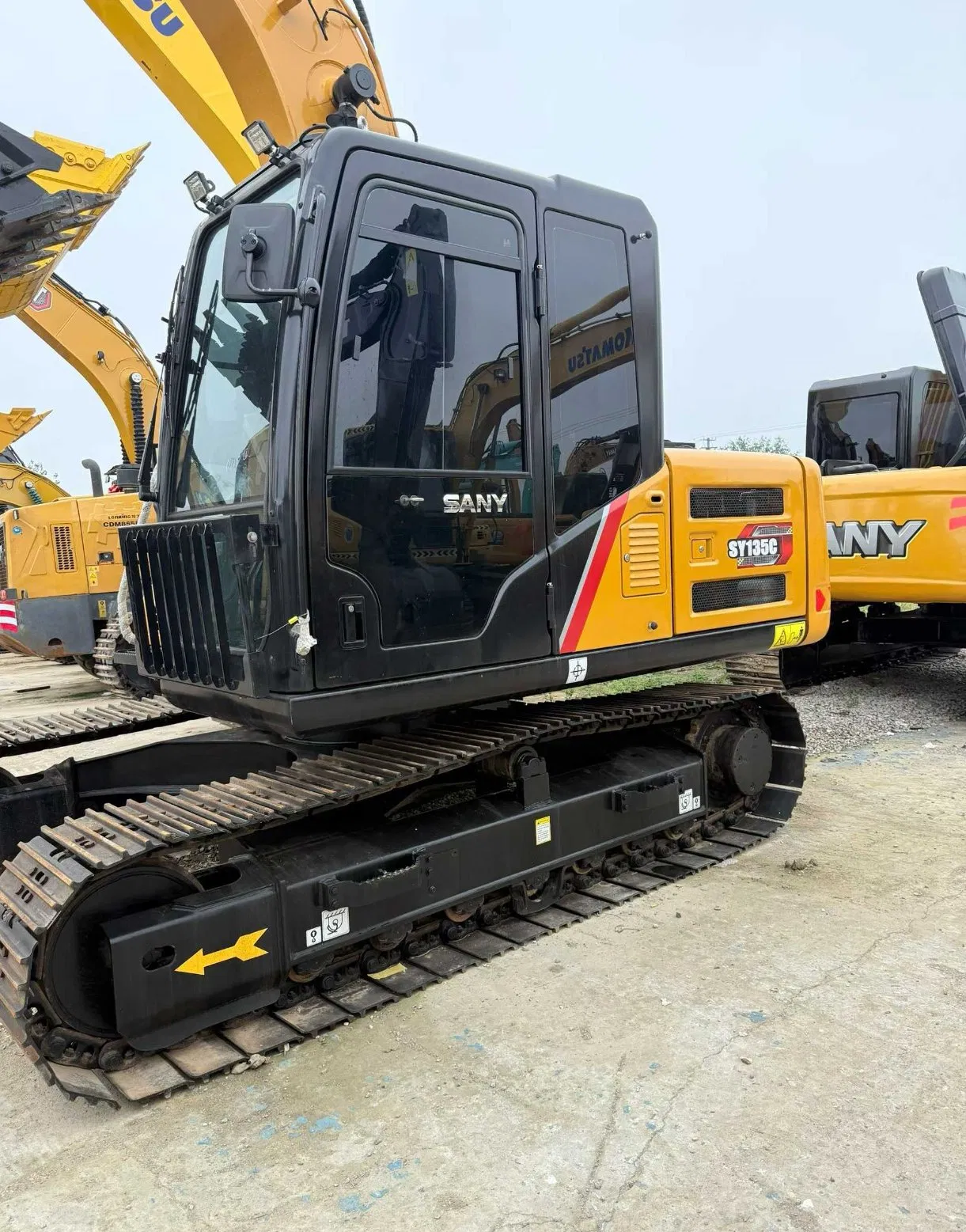 3.0 Meters 0.8 Cubic Sany Sea Transportation Earth-Moving Equipment Good Quality