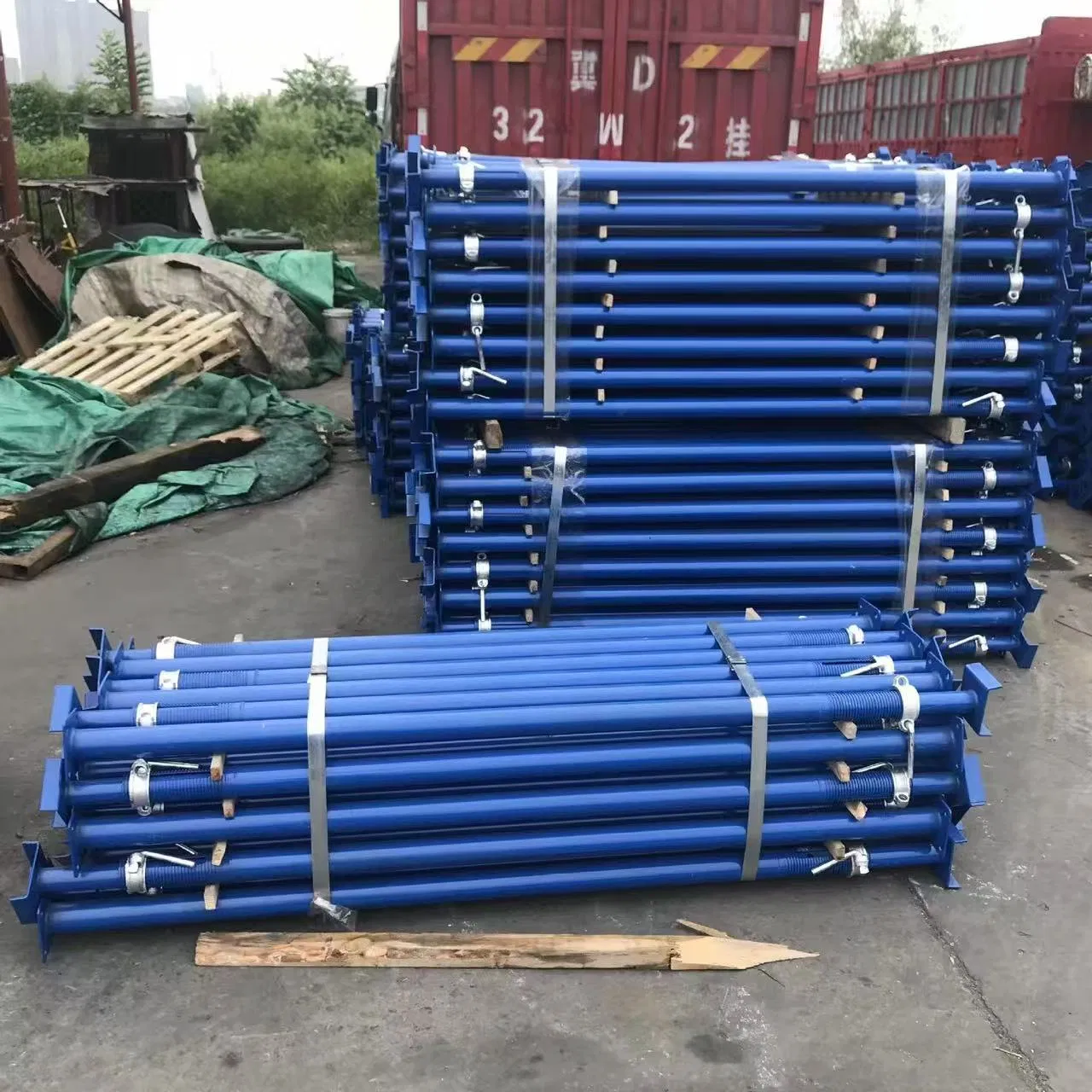 Adjustable Steel Support System for Heavy-Duty Construction Projects