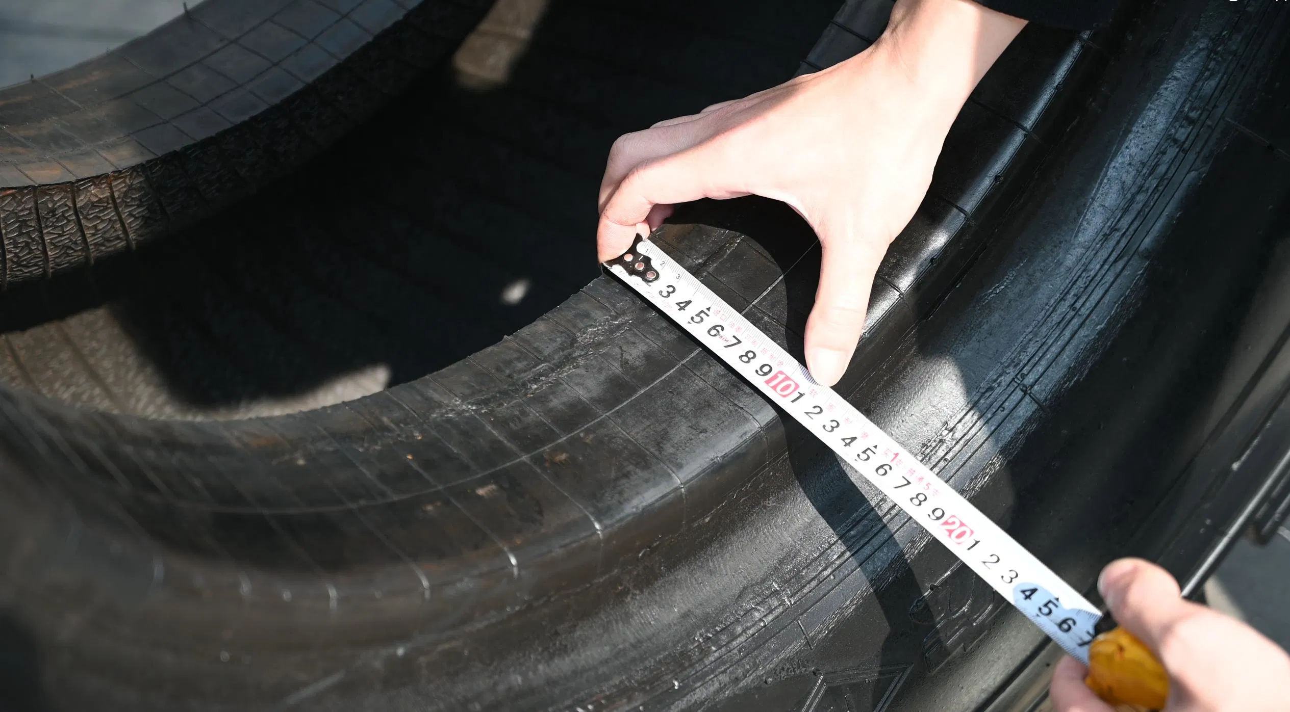 23.5-25 Extra Heavy-Duty Thickened OTR Tire, EL55 Tread - China Supplier for Construction/Mining