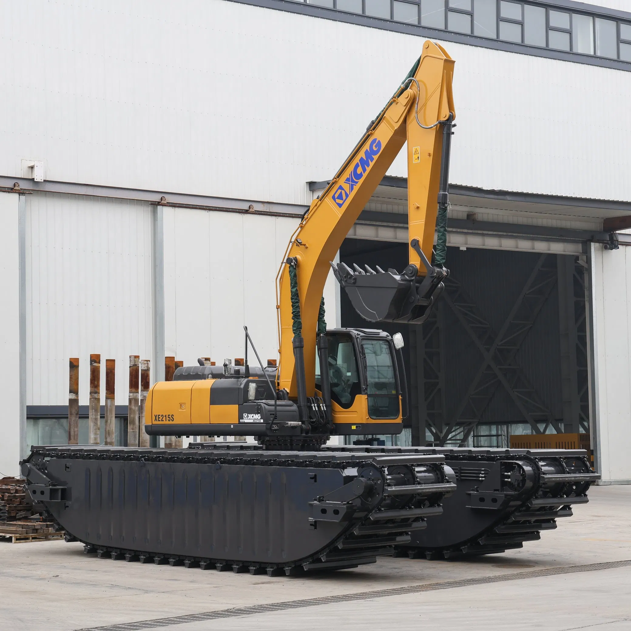 Powerful Jinyi Excavator: New Heavy Duty Amphibious Equipment for China