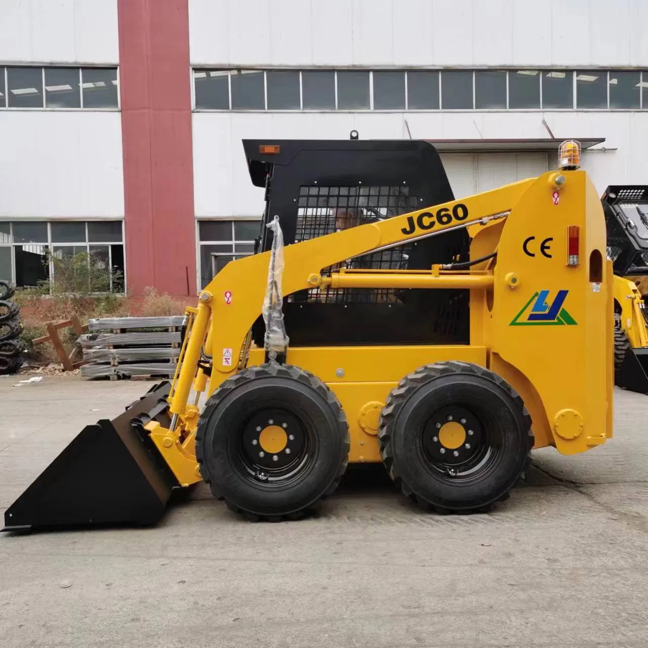 Construction Equipment Earthmoving Machinery 60HP Jc60 Skid Steer with Multifunction Accessories for Sale