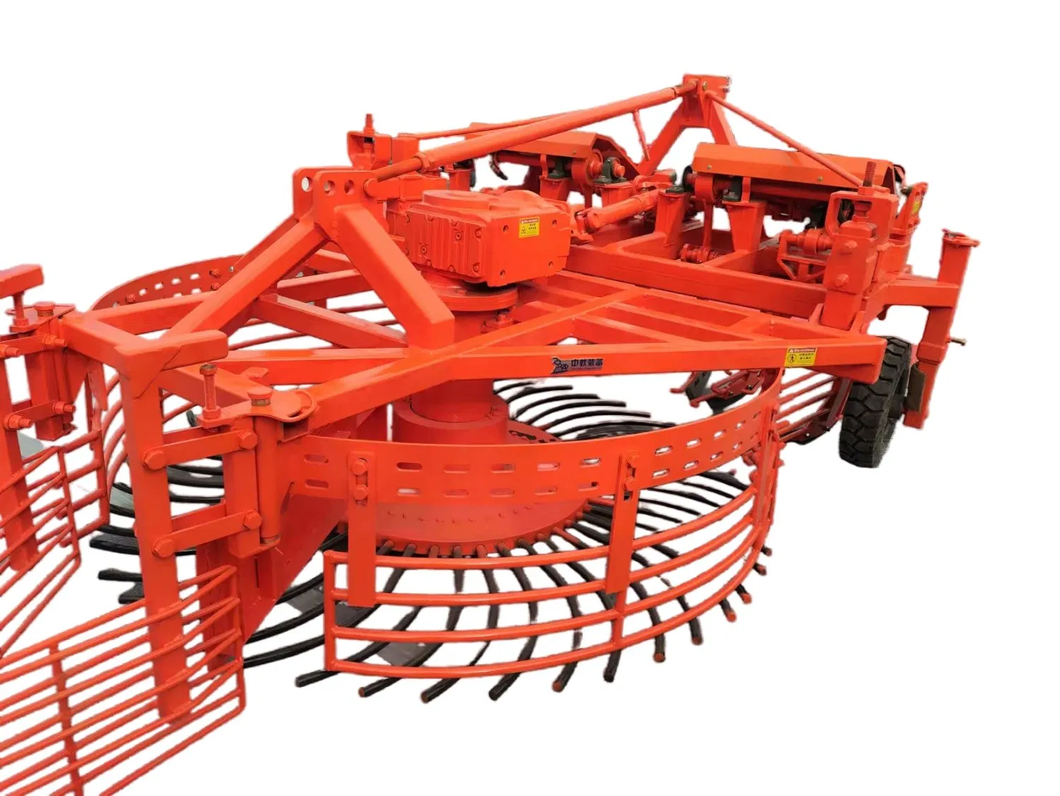 High-Efficiency Beet Harvesting Equipment for 4 and 6 Rows