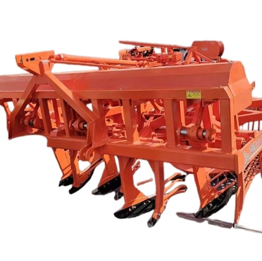 4-Row Beet Harvesting Machine with Customizable Plow Blade