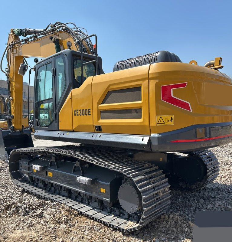 Xe300e Excavator with Intelligent Control System for Dynamic Power and Hydraulic Balance