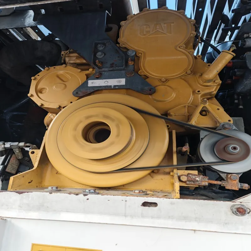 Track-type milling machine