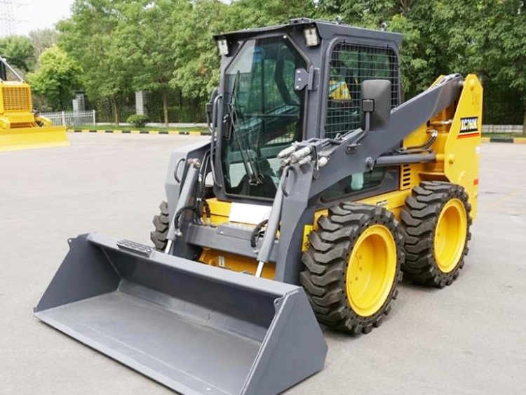 Xc750K Wheel Skid Steer Loader 1000kg Strong Hydraulic System for Earthmoving Utility Projects
