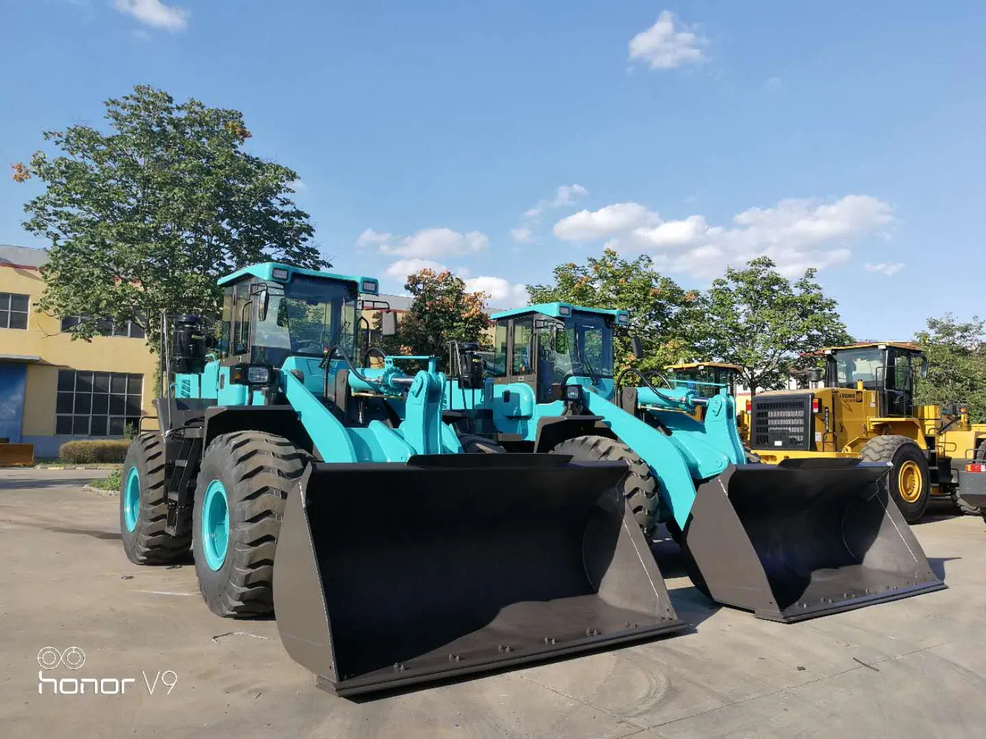 Agricultural Machine Lq956 China Manufacture Wheel Loader with Rated Load 5t with Weichai/Cummins Engine with Standard Bucket