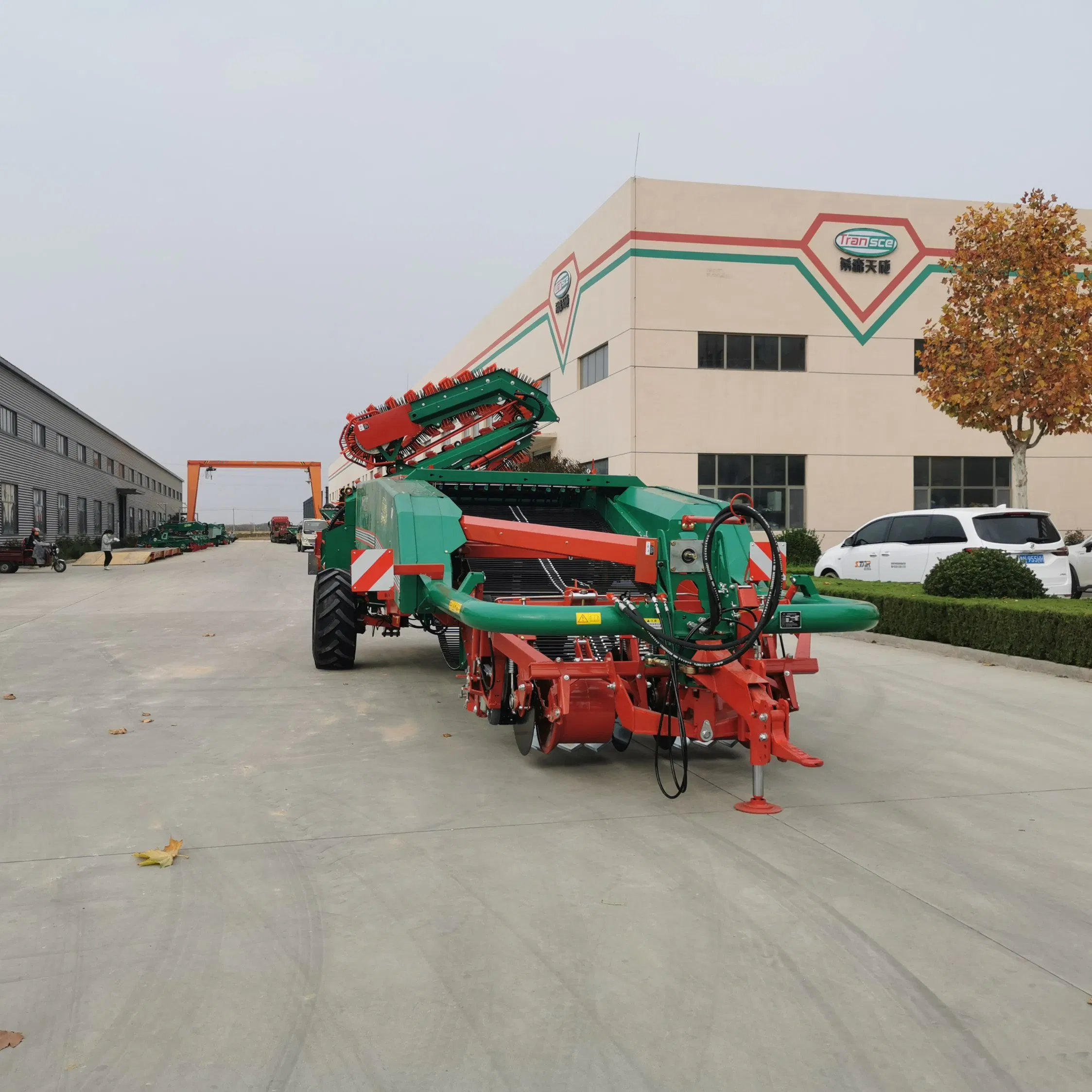 Large Potato Digger Combine Harvester Farm Machinery Agricultural Machinery Farm Tractor Trailed Potato Digger