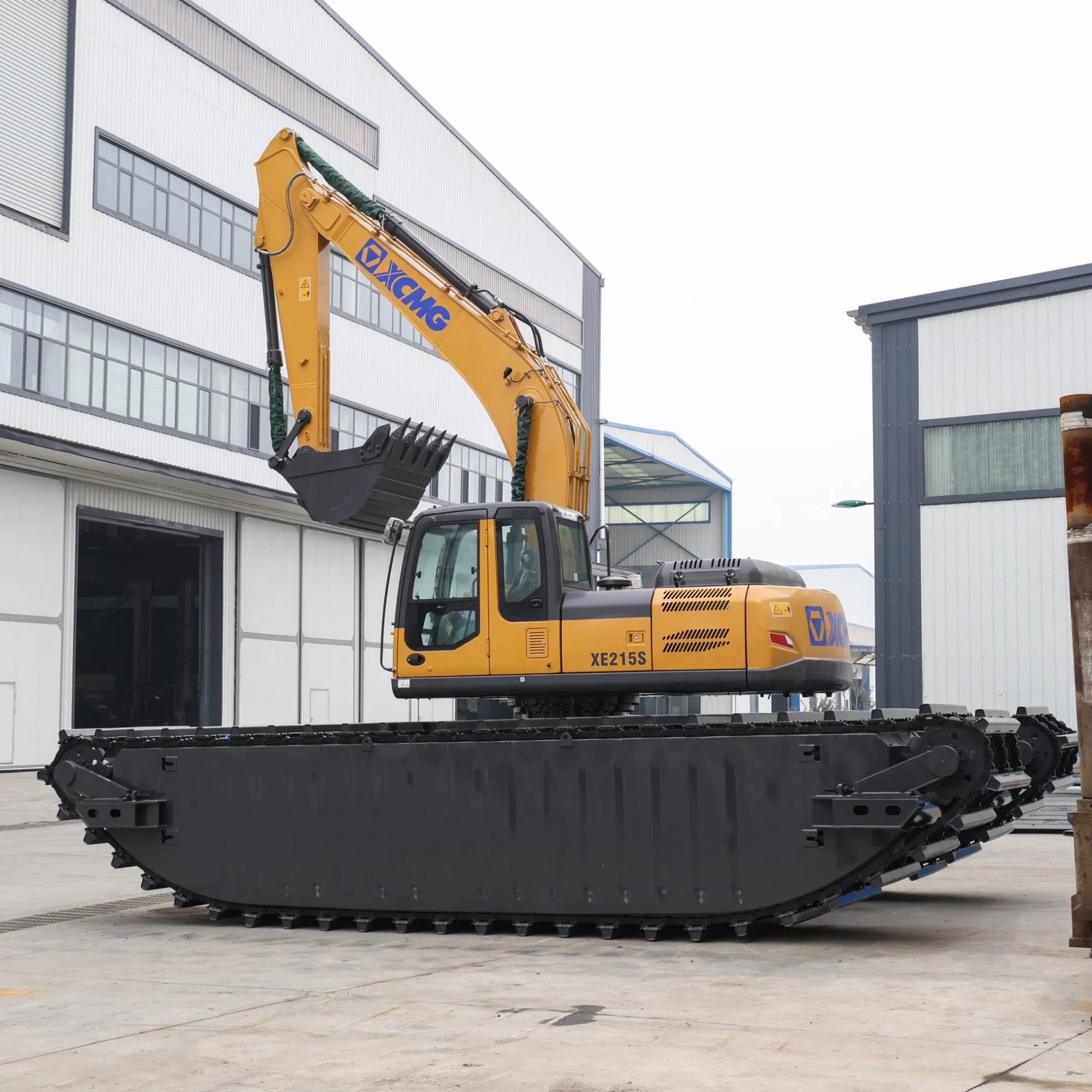 Jinyi Amphibious Excavator: Powerful 20ton Heavy Duty Equipment
