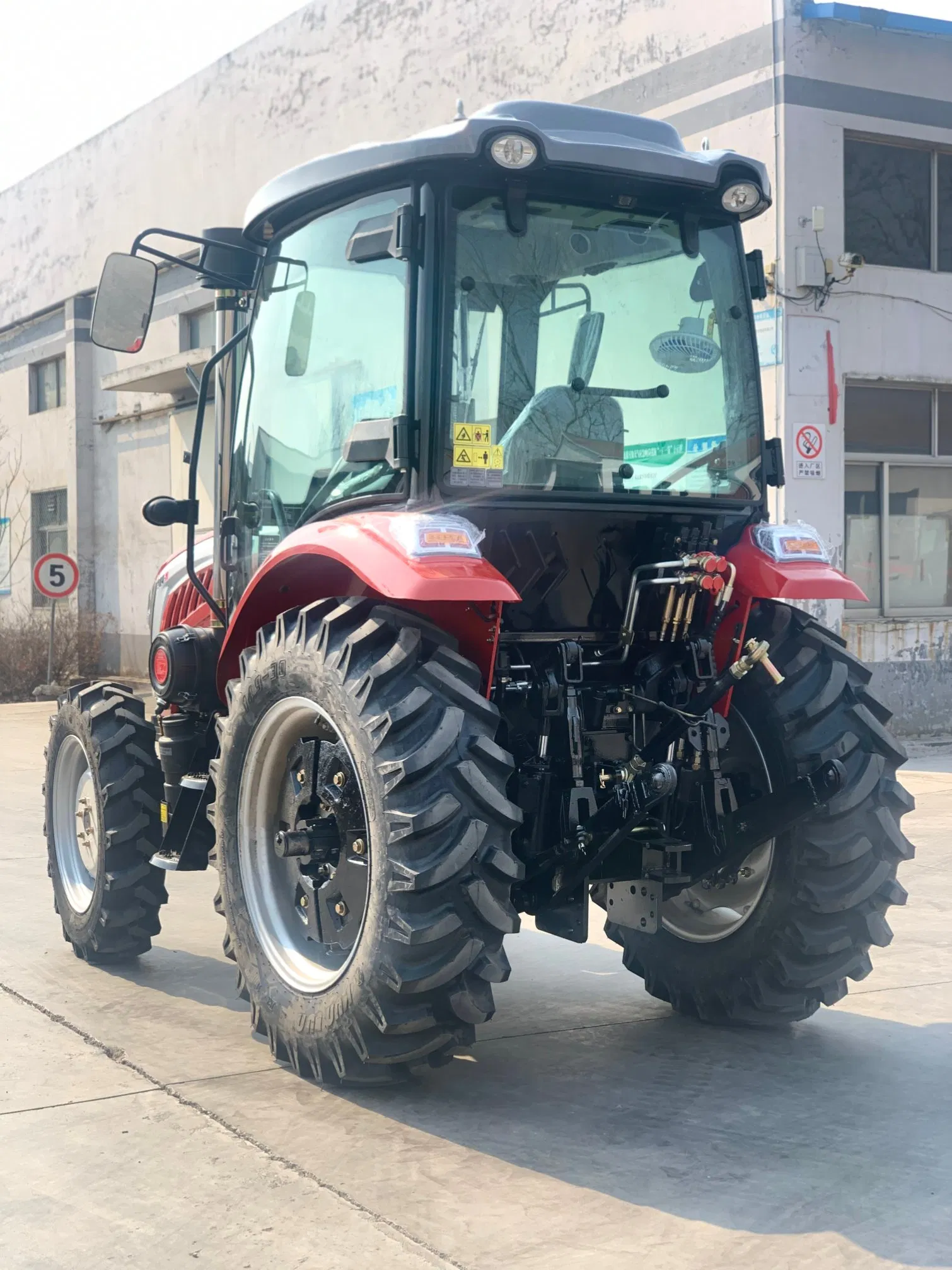 60HP Mini Farm Front End Loader/ Agricultural Machinery/ Diesel Front End Loader with Cab for Farm