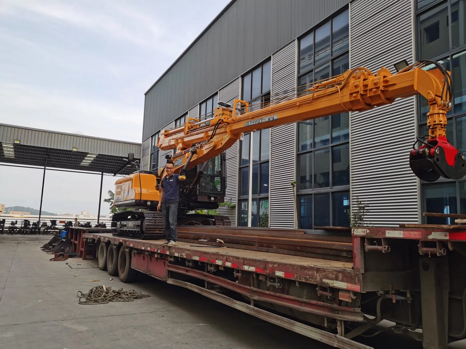 Jg150L Forestry Crawler Excavator Heavy-Duty Slope Excavation CE/ISO Certified Machinery