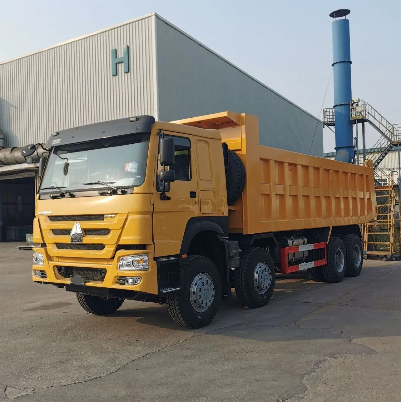 China New Sinotruk 6X4 8X4 371HP 10/12 Wheels Diesel LHD/Rhd 18-25cbm Heavy Duty Hydraulic Tipping Tipper Mine Dumper Dump Mining Transport Truck